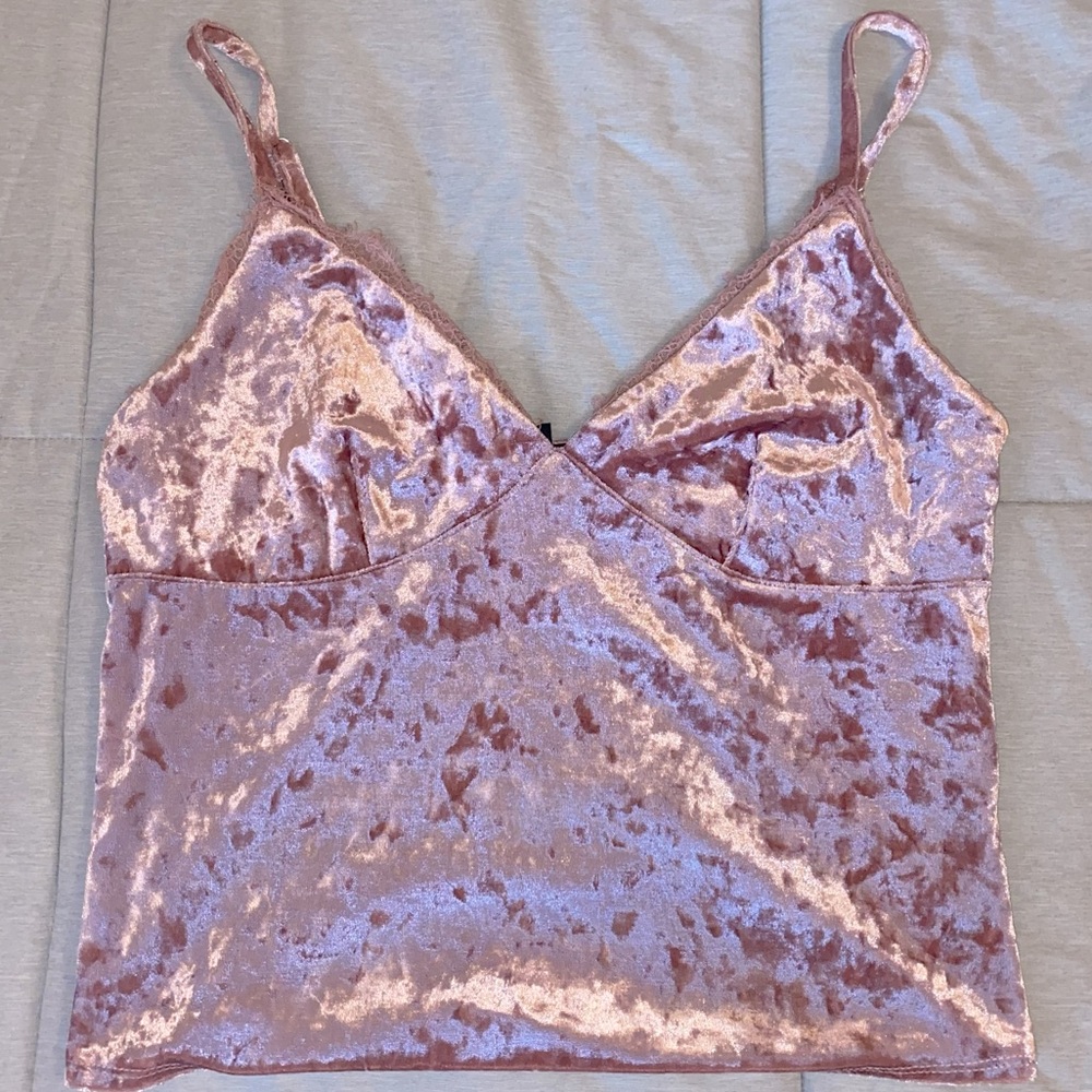 M Forever 21 pink velvet lace trim shirt